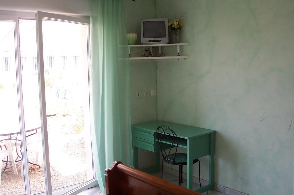 Le Fenouillet Chambres D'Hotes Proche Des Grands Buffets Narbonne Rom bilde